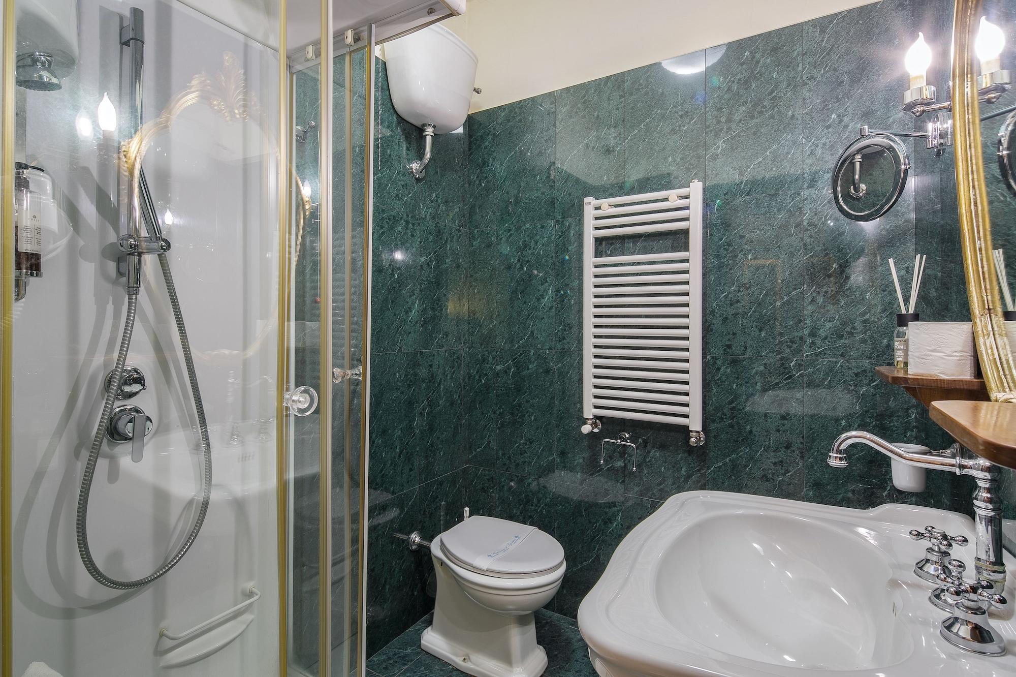 I Portici Hotel - Residenza D'Epoca Arezzo Bagian luar foto