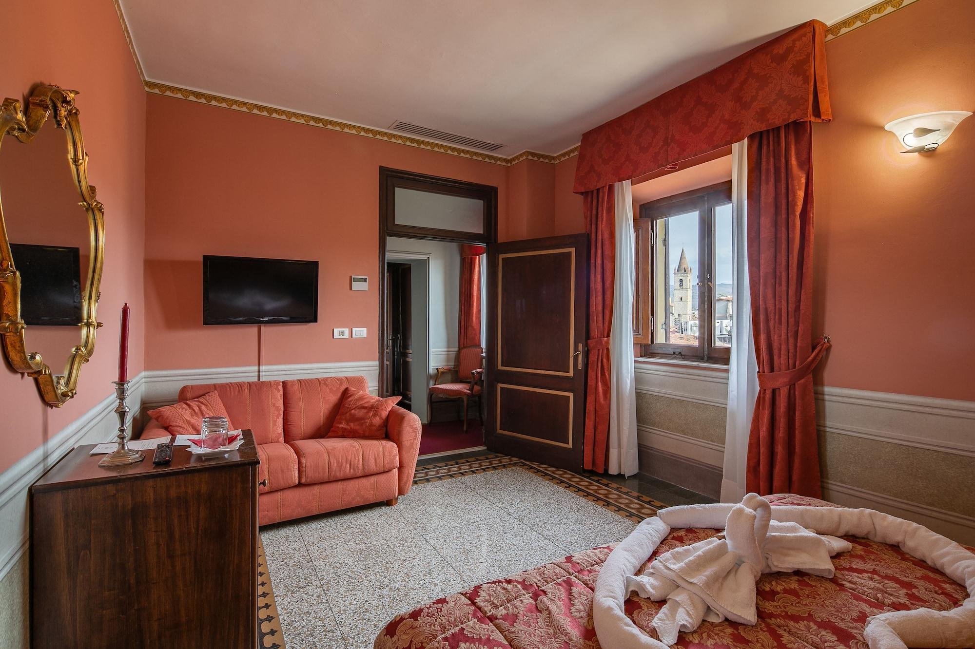 I Portici Hotel - Residenza D'Epoca Arezzo Bagian luar foto