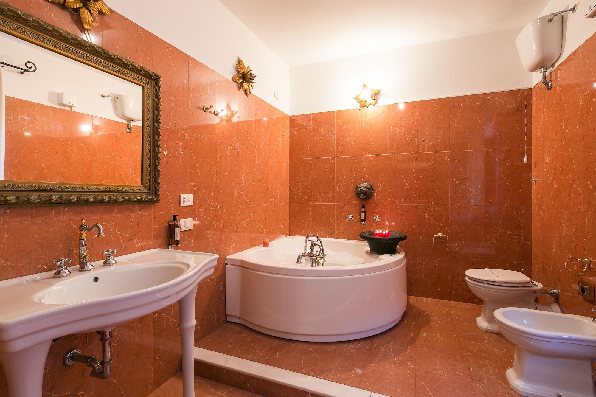 I Portici Hotel - Residenza D'Epoca Arezzo Bagian luar foto