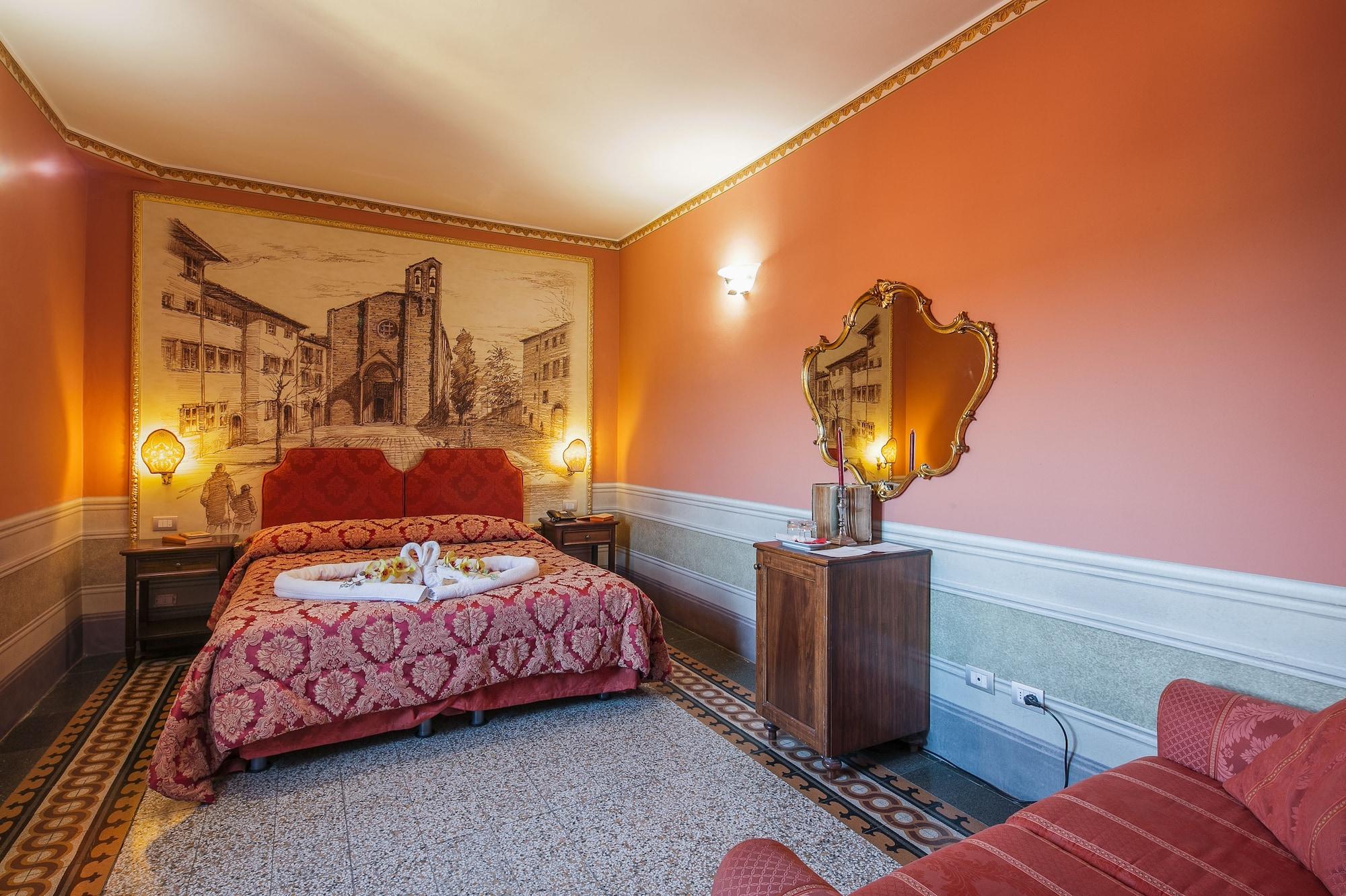 I Portici Hotel - Residenza D'Epoca Arezzo Bagian luar foto