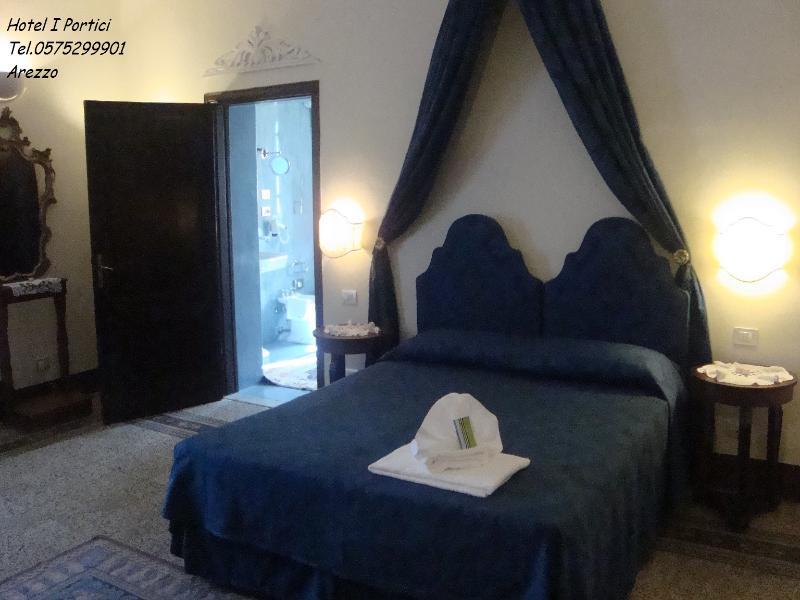 I Portici Hotel - Residenza D'Epoca Arezzo Bagian luar foto
